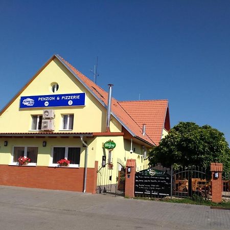 Penzion Kometa Pasohlávky Exterior foto