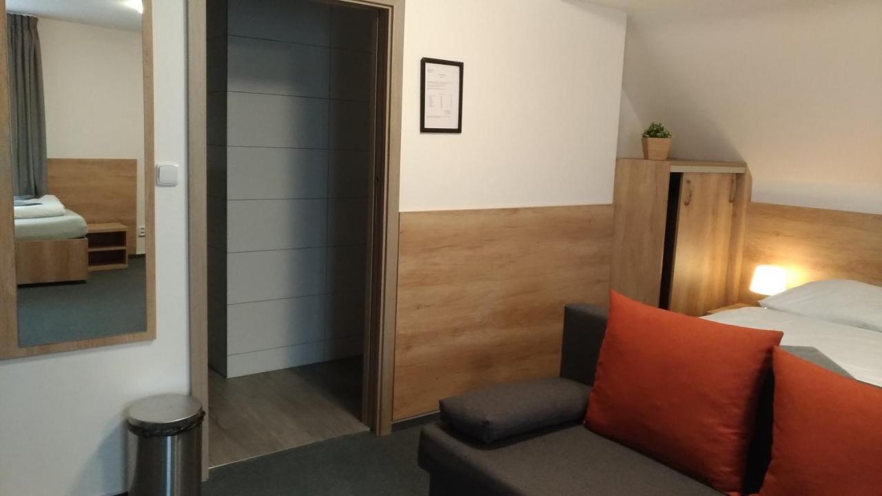 Penzion Kometa Pasohlávky Exterior foto